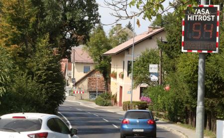 PRIKAZOVALNIK HITROSTI MARTINJAK  02 FOTO LJUBO VUKELIČ